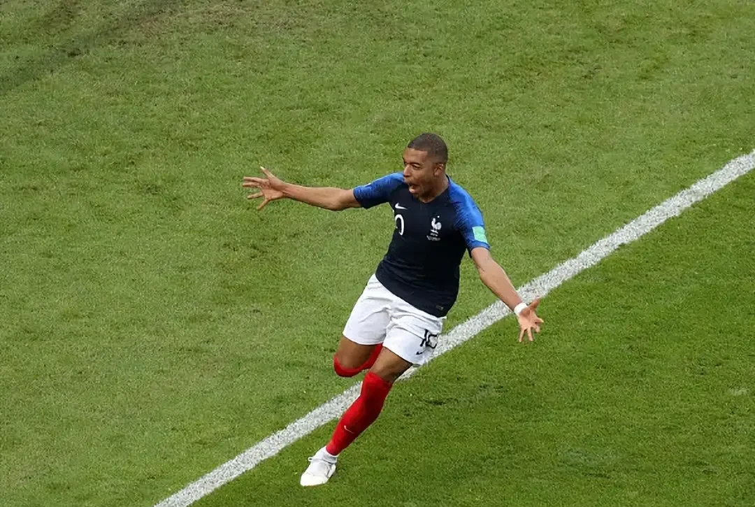 爱游戏体育-姆巴佩迎来七赛季高光表现，篮网球迷沸腾！的简单介绍